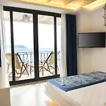 Nur Hotel